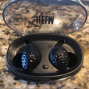 HELM True Wireless Bluetooth 5.0 Earbuds